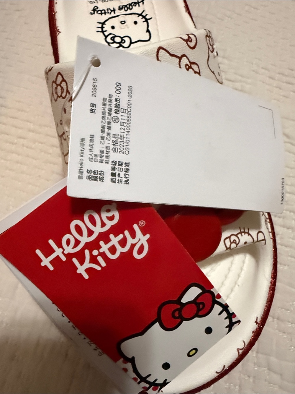 CROCS Women Red and White Hello Kitty Glitter - Picture 8 of 8